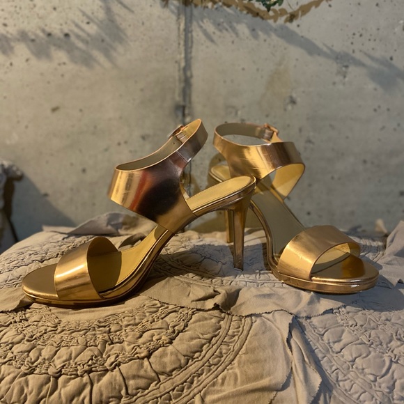 Micheal Kors Rose Gold Stilletto Heels size 9 prom - Picture 1 of 8